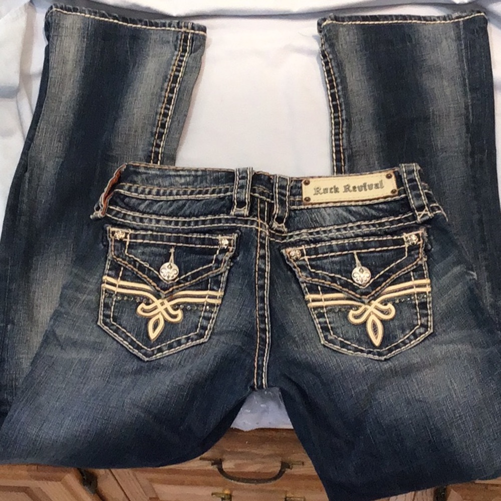 Rock Revival detailed stitching/pocket boot cut